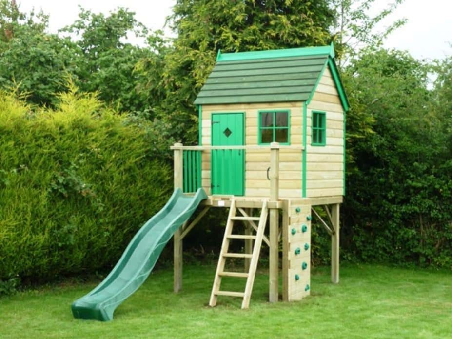 Best Outdoor Playhouses with Slide for Toddlers and Kids ...