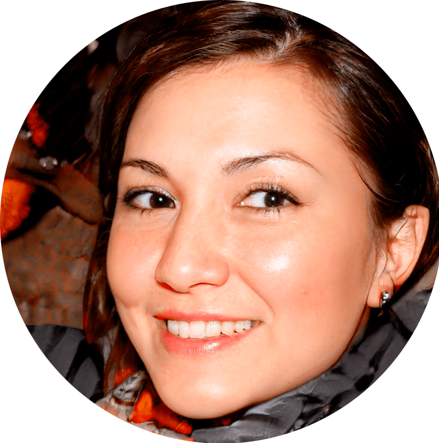 Julia Mells - BestBabyKit Author